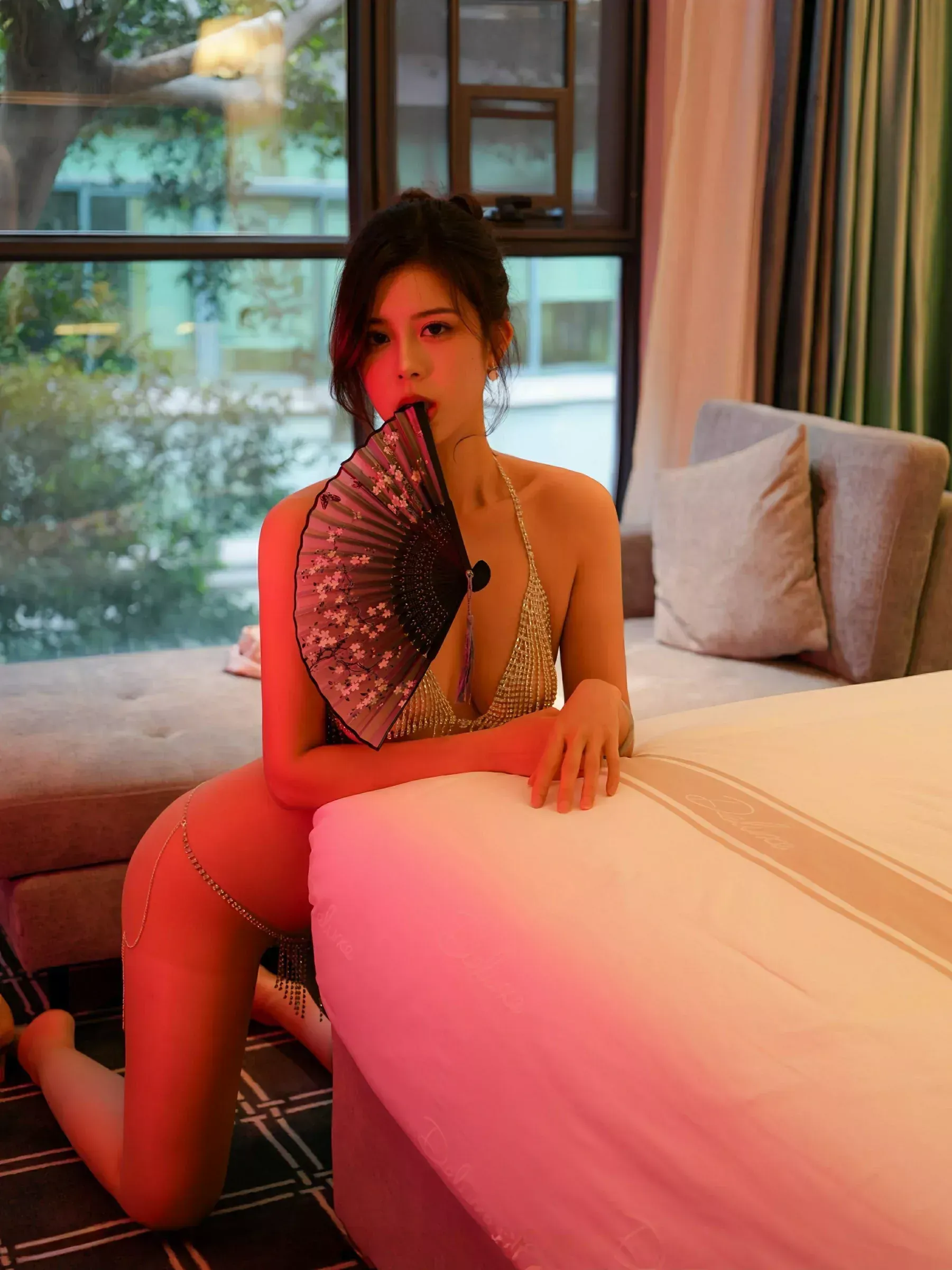 [XiuRen秀人网]第10419期玫瑰我爱你写真