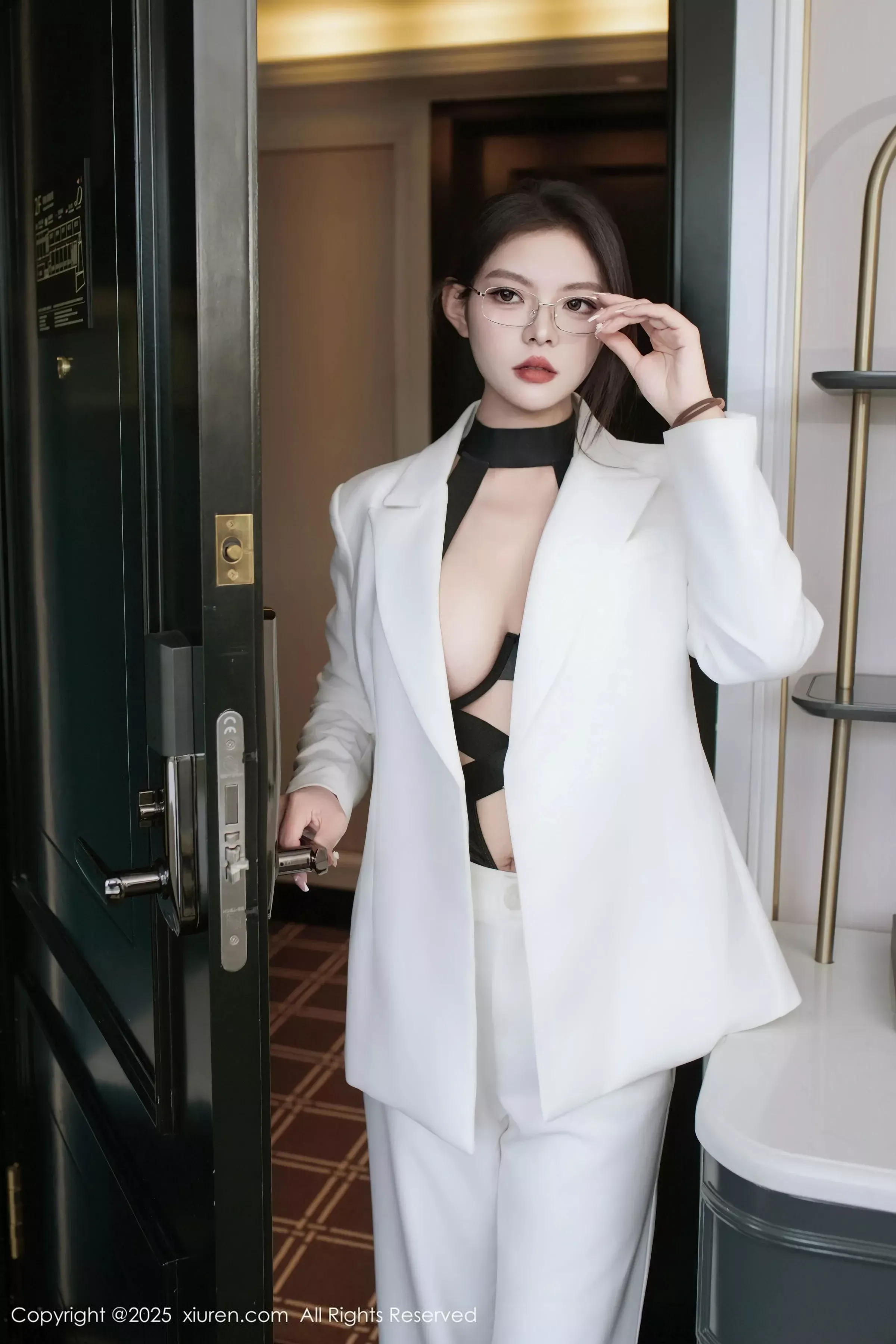 [XiuRen秀人网]第10464期冬安写真