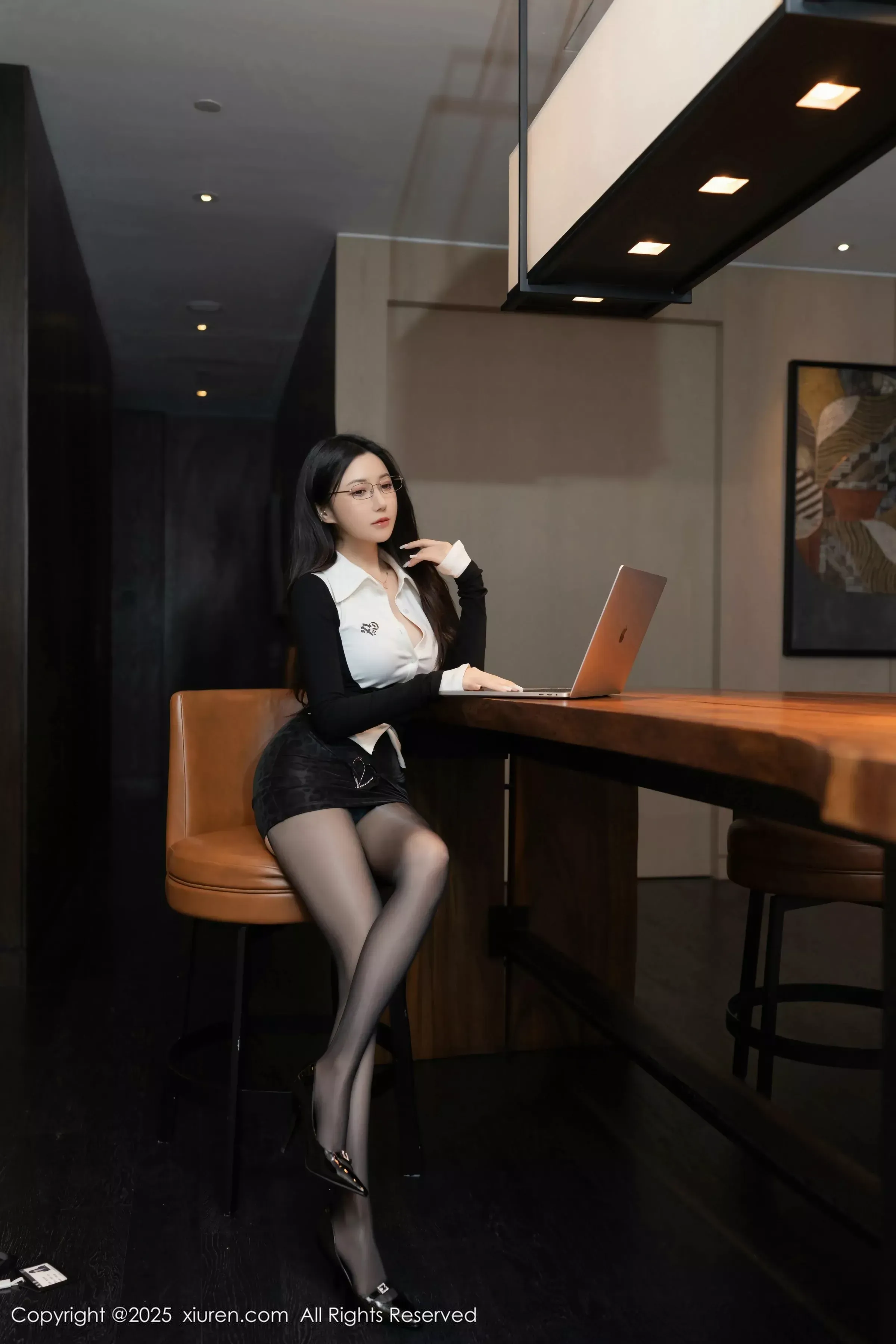 [XiuRen秀人网]第10353期鱼子酱写真