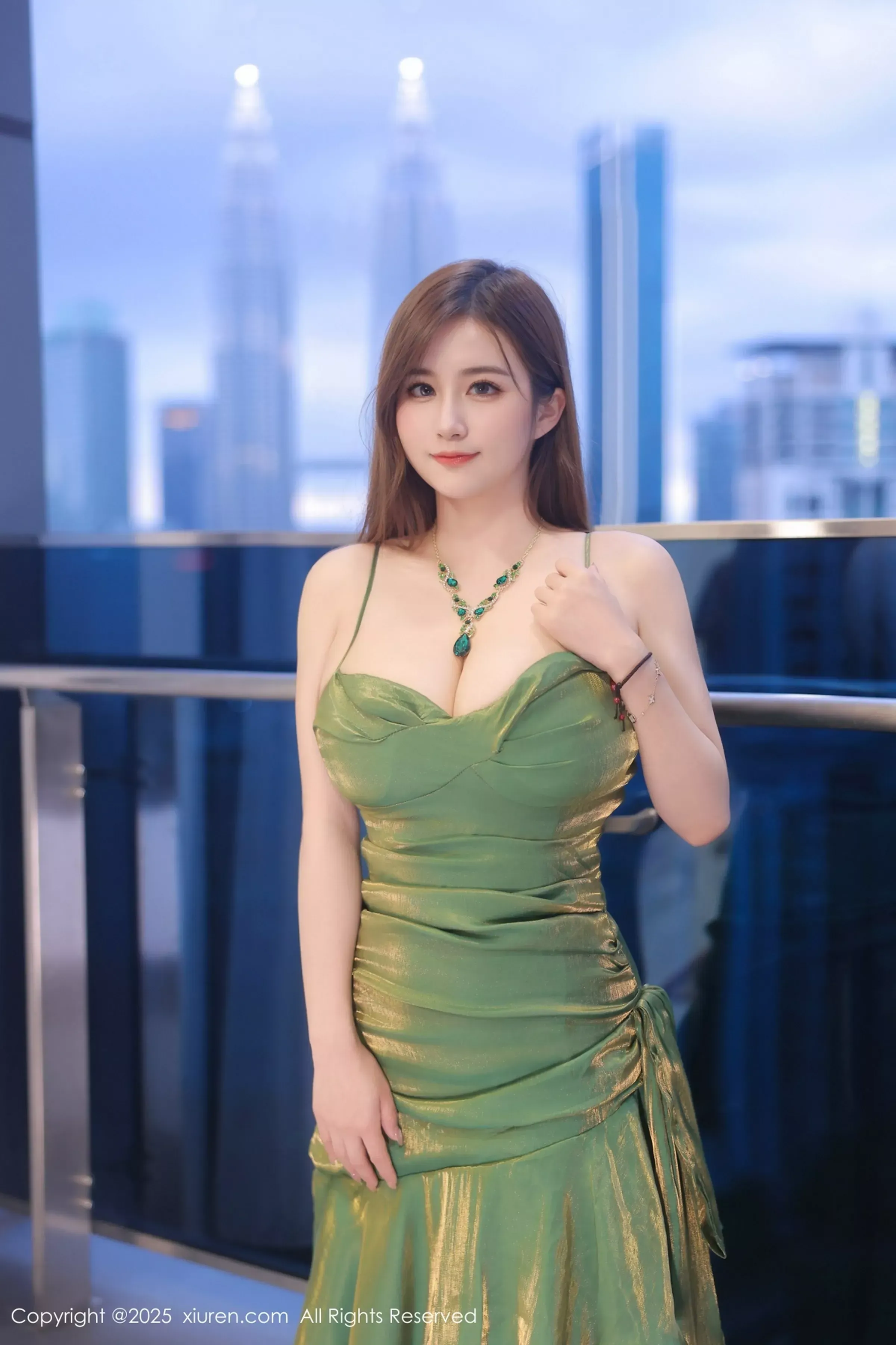 [XiuRen秀人网]第10169期小肉肉咪写真